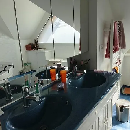 Madeleine Renaud Accommodatie bij particulieren *